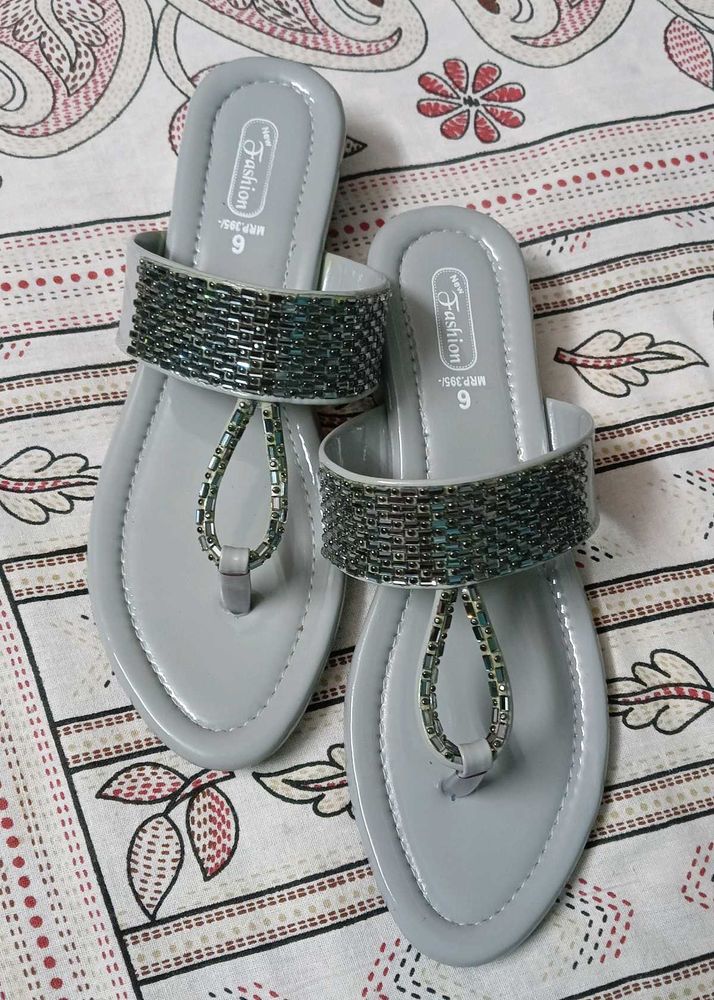 Footwear flats for women