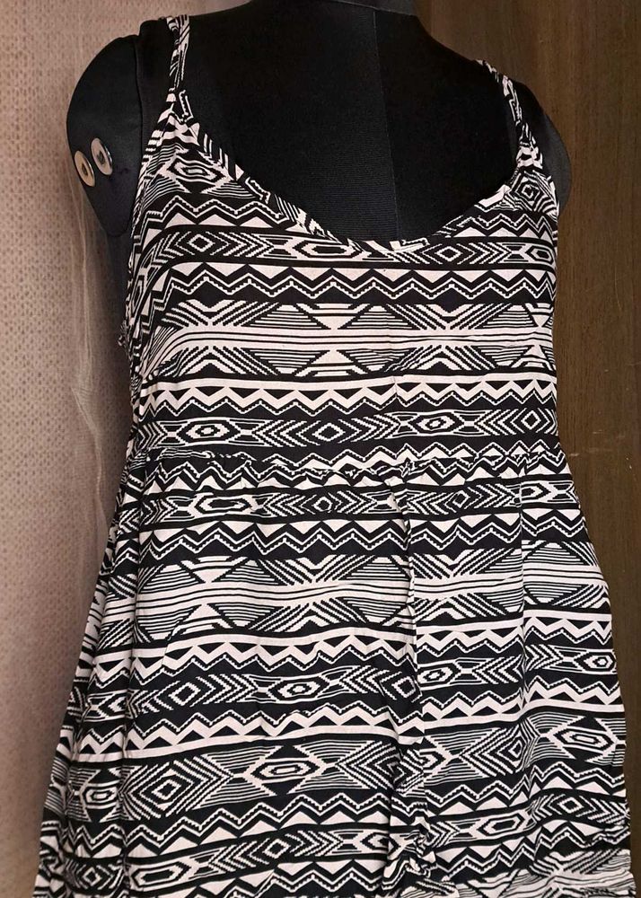 Patterned Sleeveless Dress
