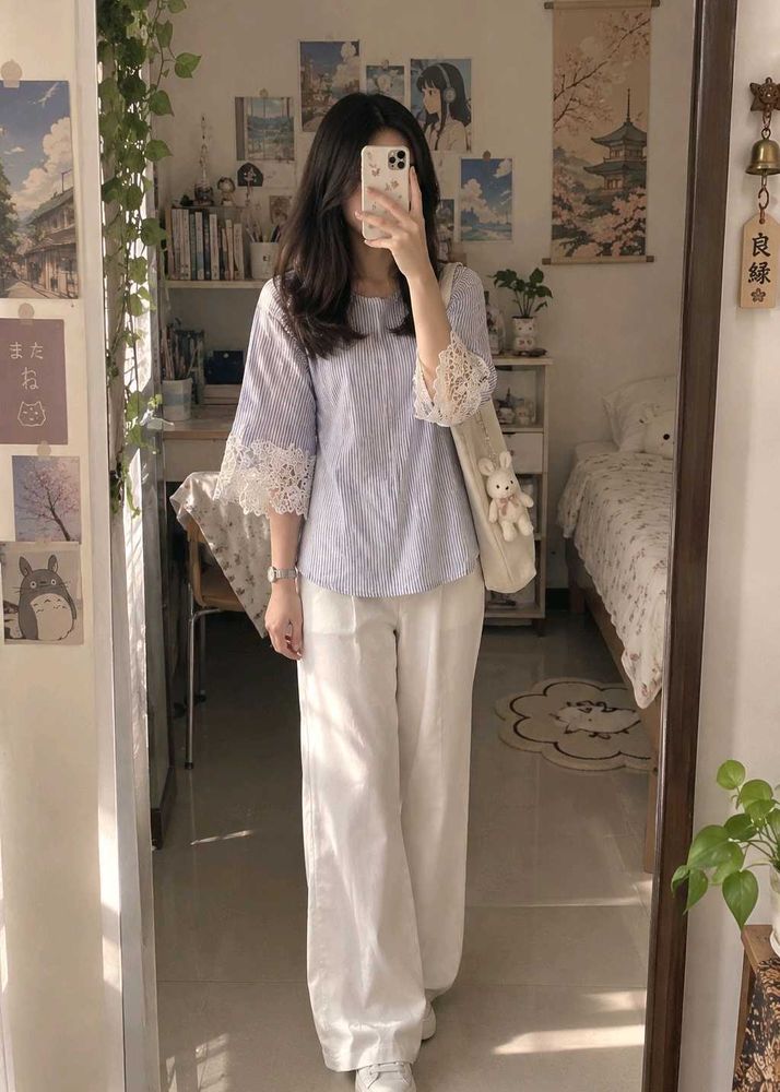 Striped Tunic with Lace Detail🌸🌙