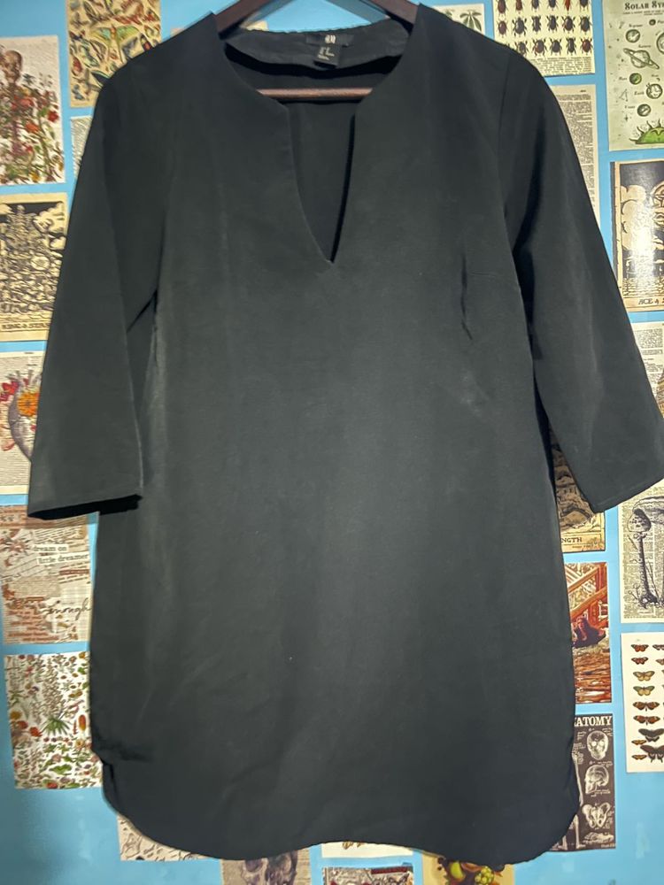Black V-Neck Casual Dress