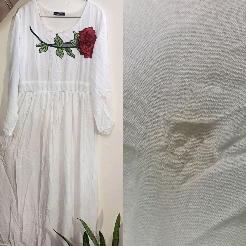 White Rose Embroidery Gown