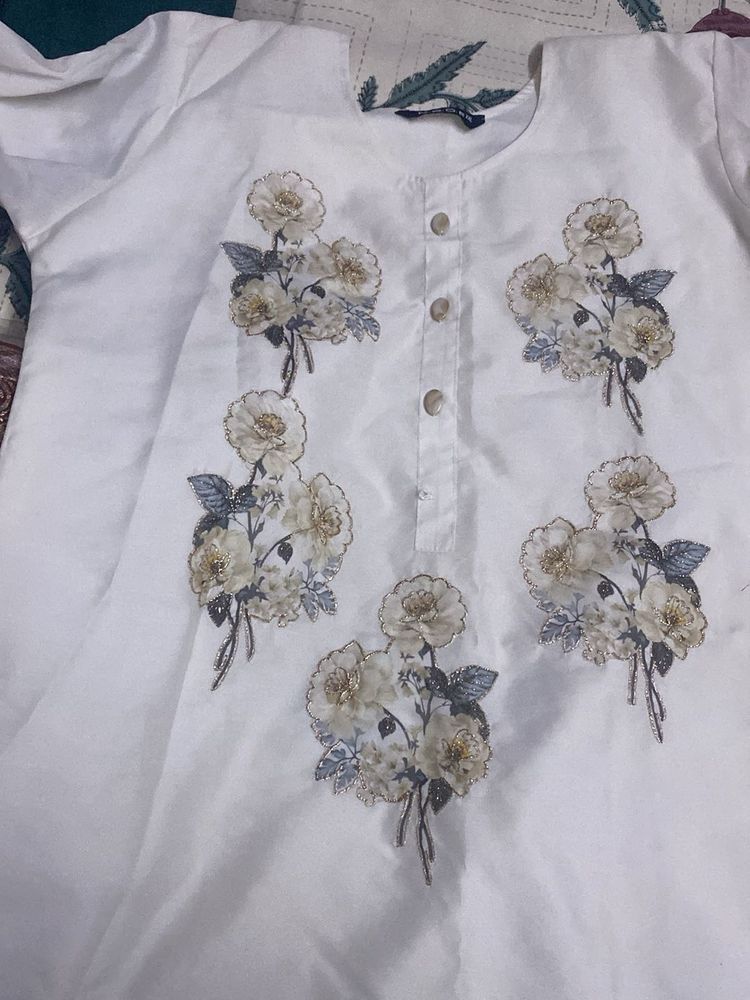 White Kurta with Floral Embellishments