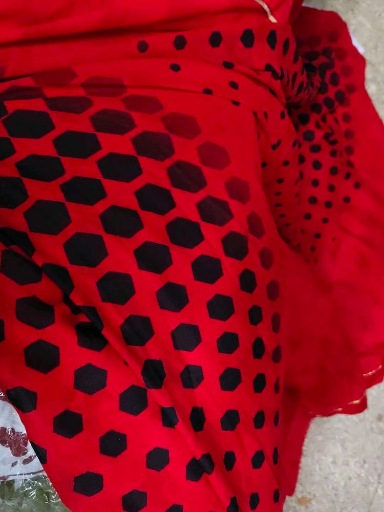 New soft saree unstiched with dot design