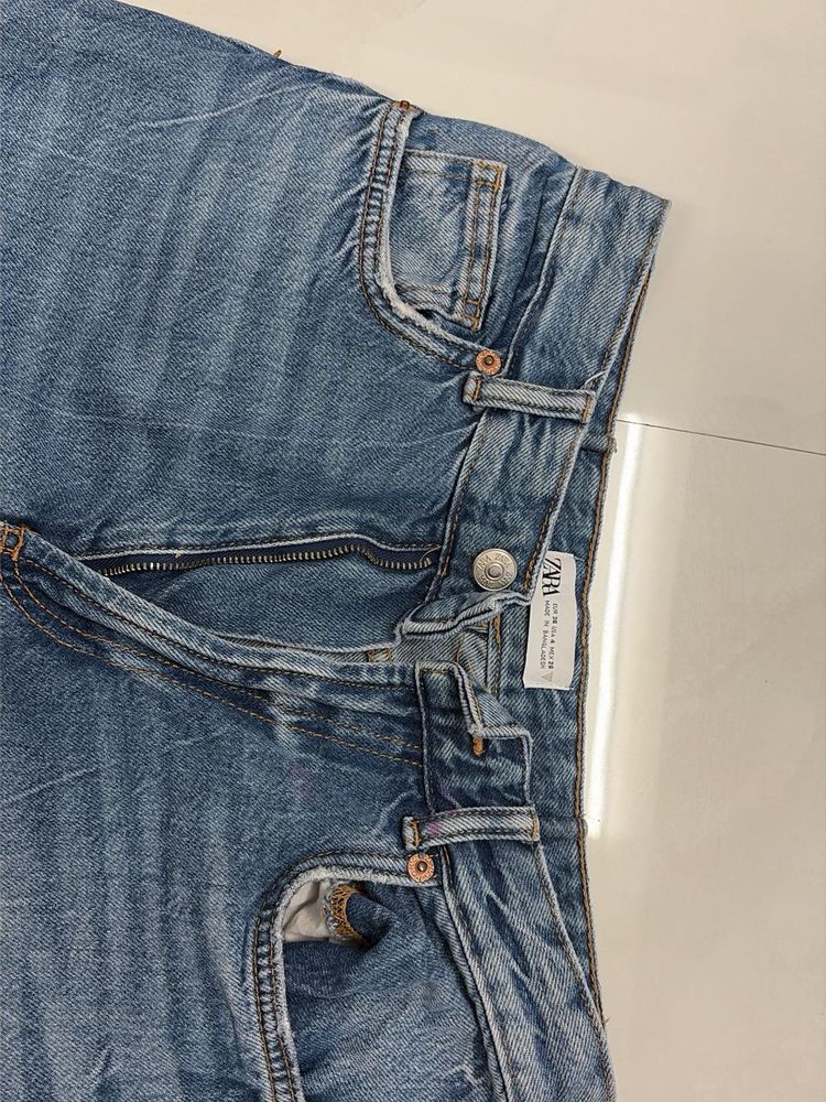 Zara Classic Blue Fade Denim Jeans