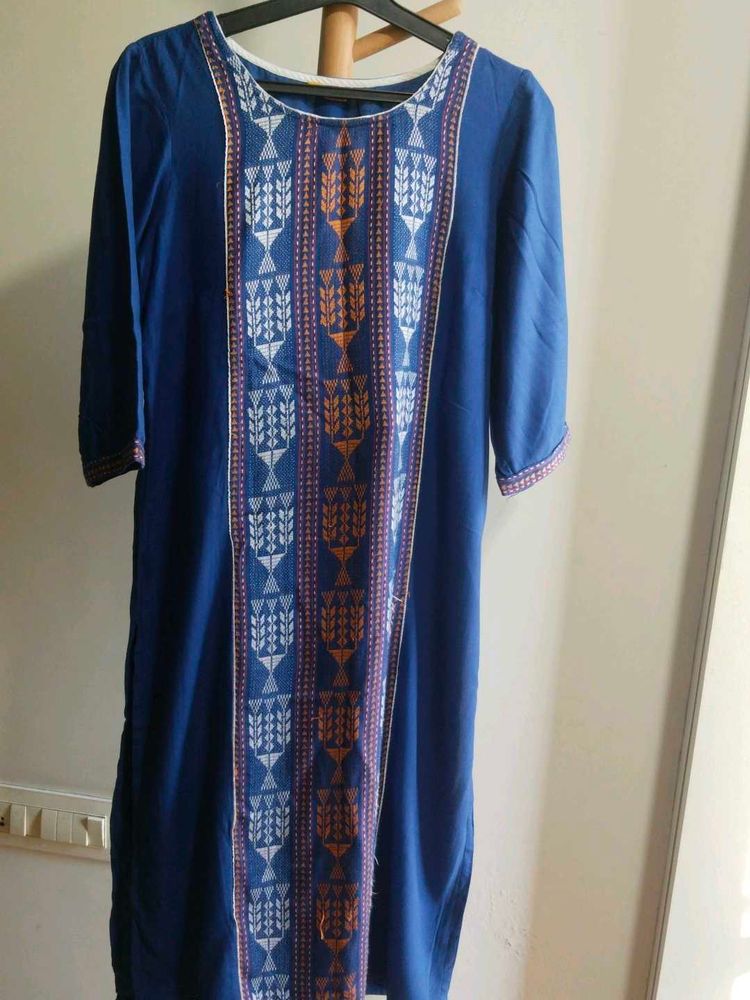 Buy1 Get1 (same priced item) Aurelia kurti