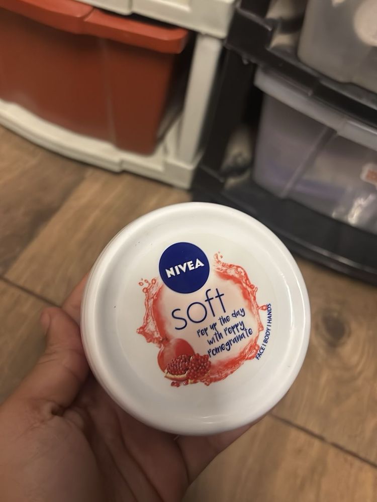 Nivea Soft Cream with Pomegranate