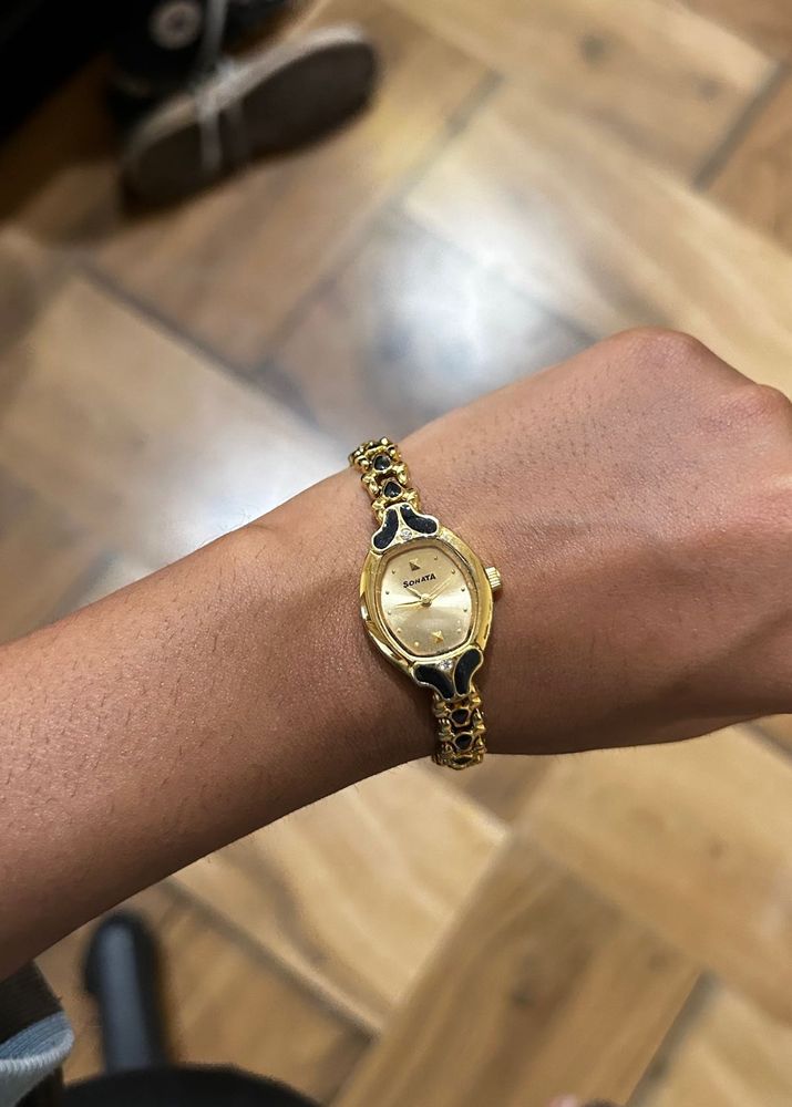 Vintage Vibe Sonata Gold Watch for Women