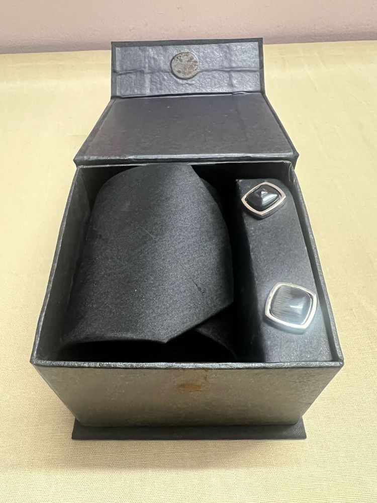 Men's Tie, Pocket Square &amp; Cufflinks Set