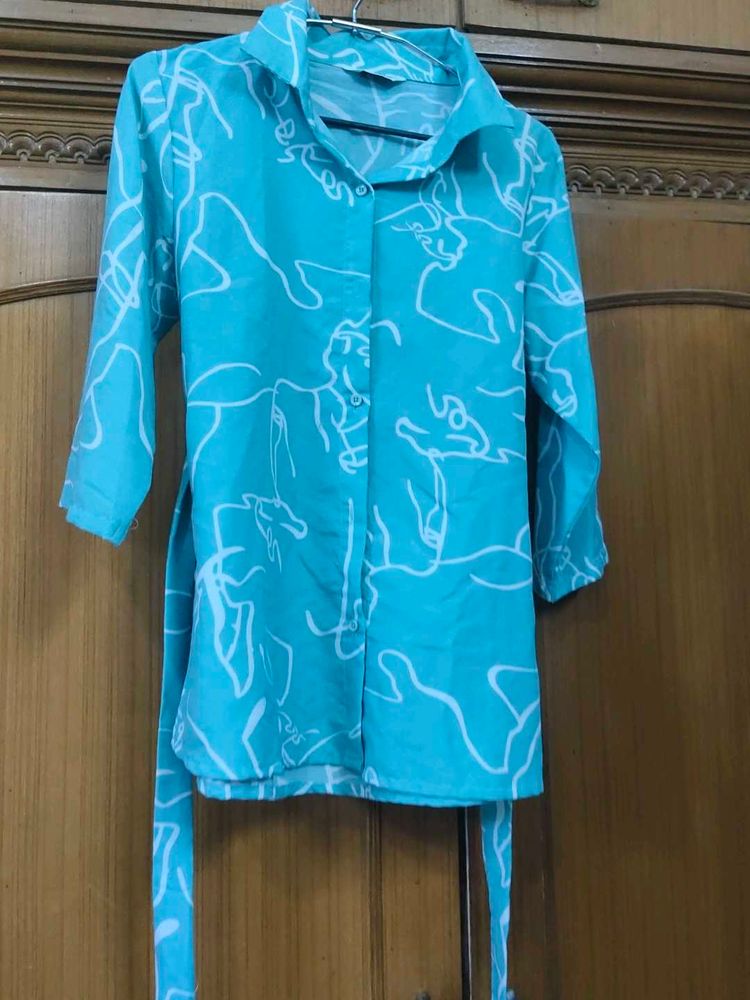 Turquoise Abstract Print Button-Up Tunic Top
