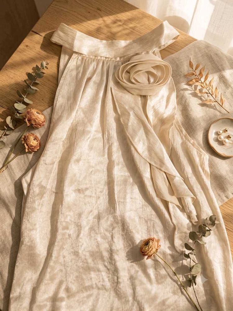 Elegant Cream Floral Accent Sleeveless Top