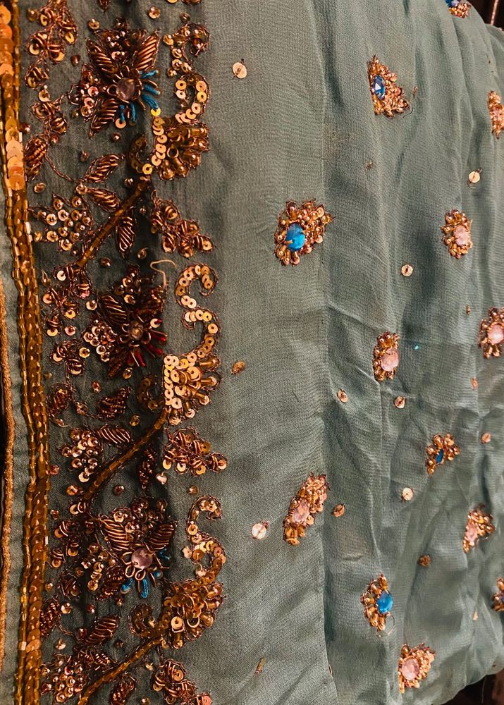 SALE 🎉🎉zardozi ethnic saree