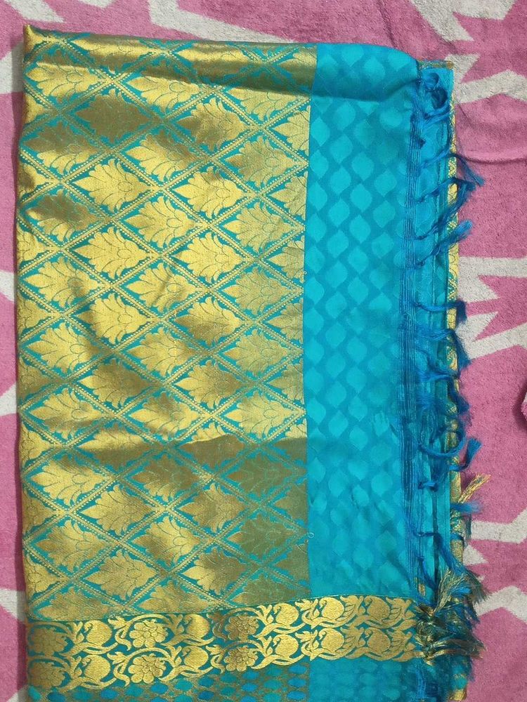Turquoise &amp; Gold Kanjeevaram Saree