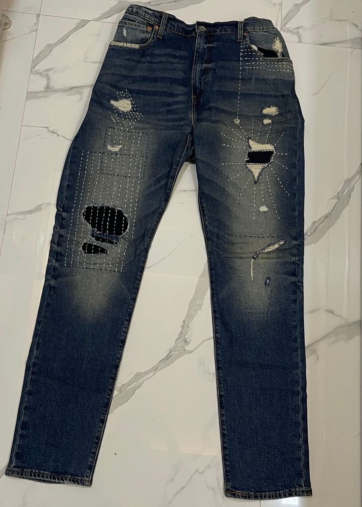 Levi’s Men Straight Fit Distressed Heavy Jeans
