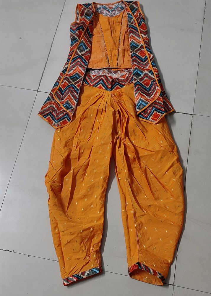 Girl Dhoti crotoptop Set