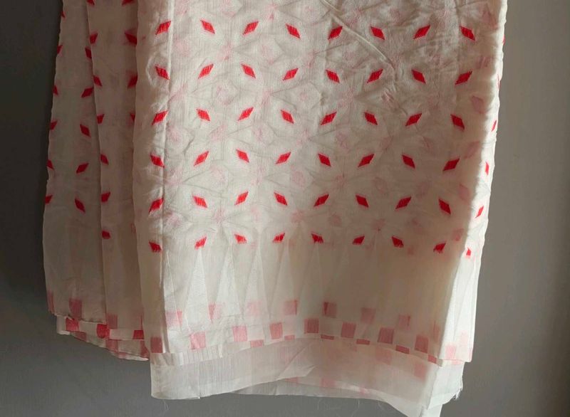Elegant White Saree with Red Motifs