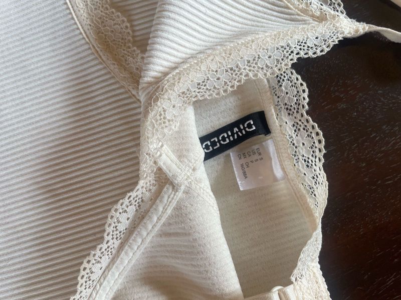 off white Lace Trim Ribbed Tank Top