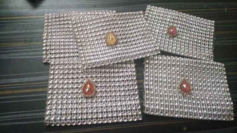 Lace Silver Coin Pouch