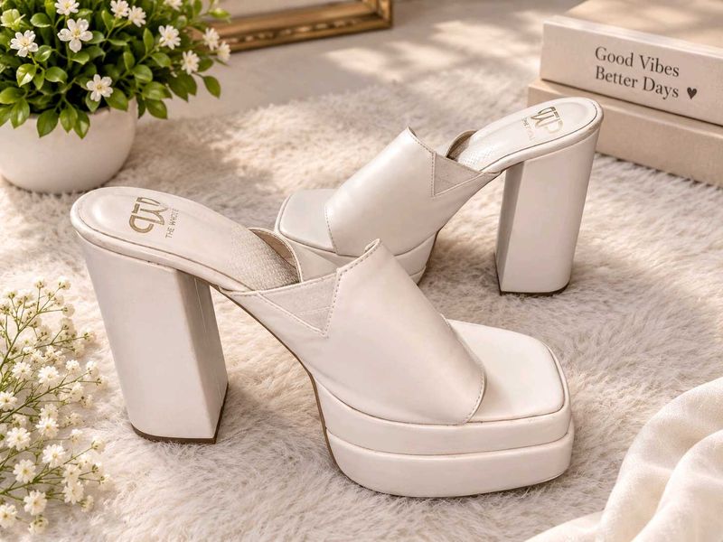 Chic White Platform Block Heel Mules