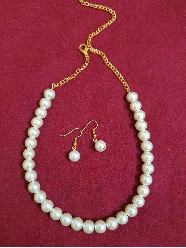 Elegant Pearl Necklace &amp; Earring Set