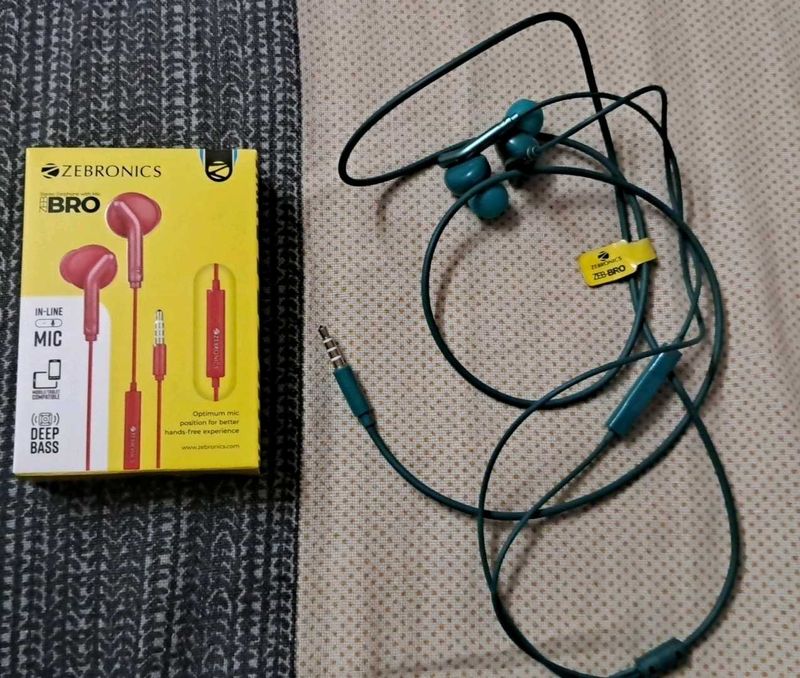 Zebronics (Zeb-Bro) Earphones with Mic - Green