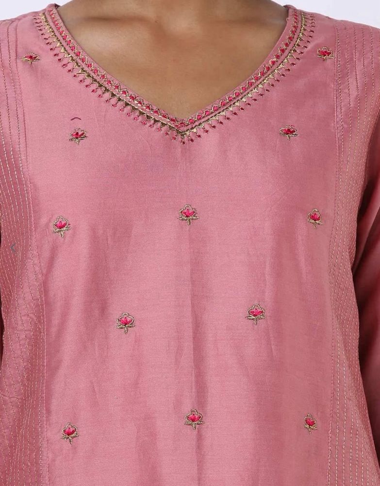 Project Eve - Elegant Pink Embroidered Kurti