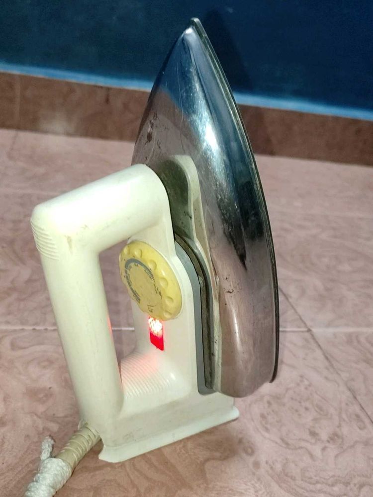 New  Iron Box Great  Working Condition