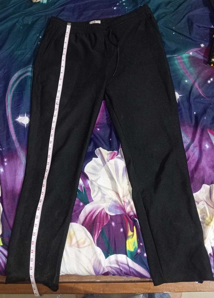 Comfortable unisex Black Jogger Pants