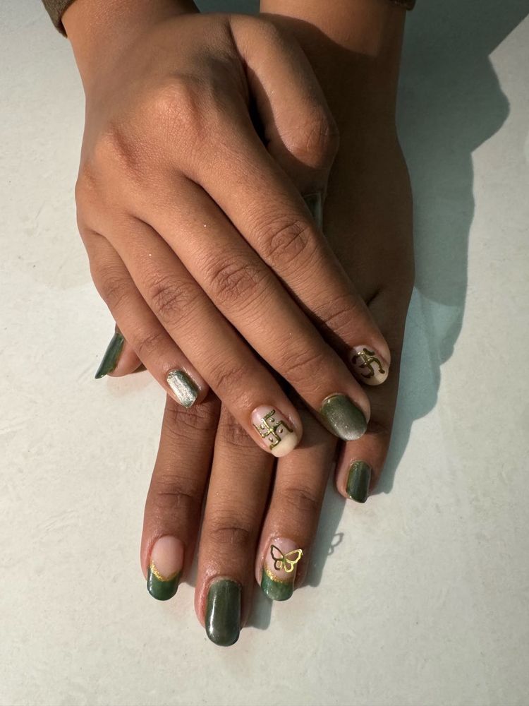 Designer Festive Nails
