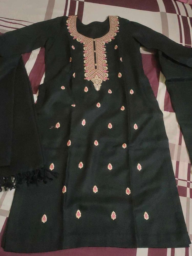Embroidered Black Kurta Set with Dupatta for winte