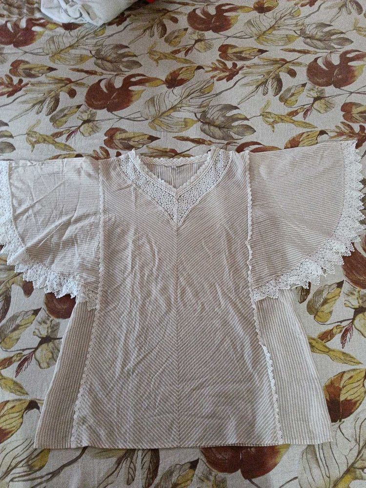 Women's Striped Lace Trim top