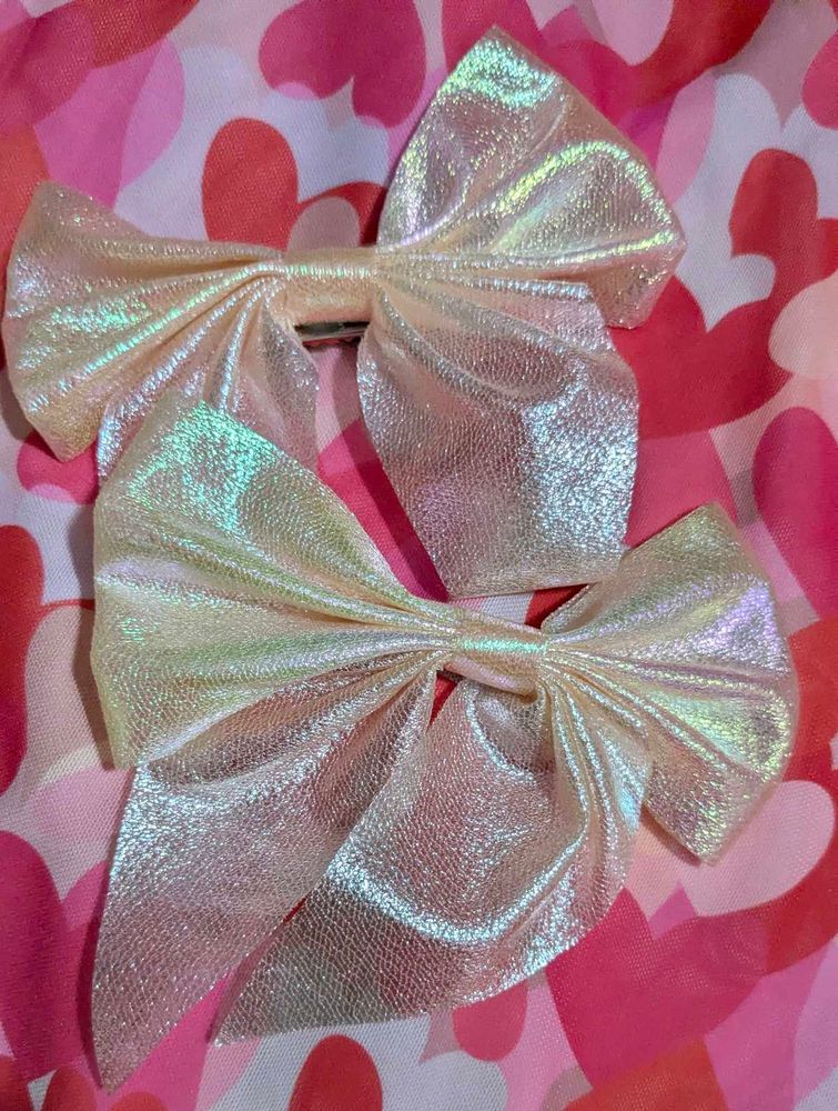 Set of 2 Shimmery Bow Hair Clips