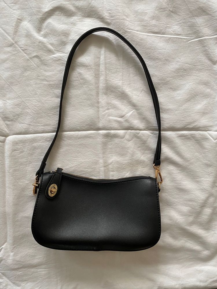 Chic Black Faux Leather Shoulder Bag