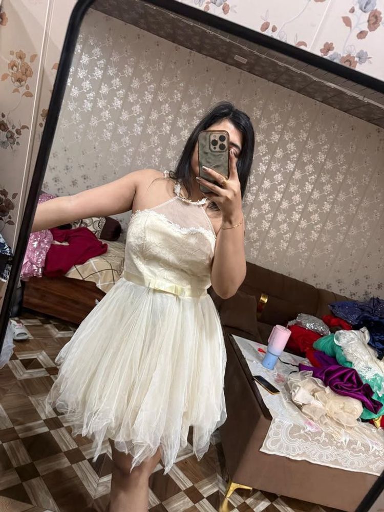 Elegant Cream Gown🎀🦋