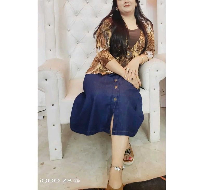 Stylish Denim Midi Skirt