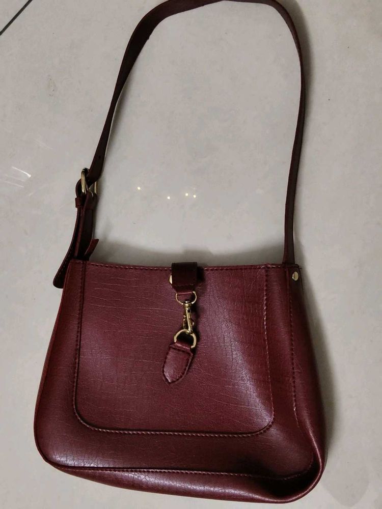 Chic Maroon Shoulder Bag