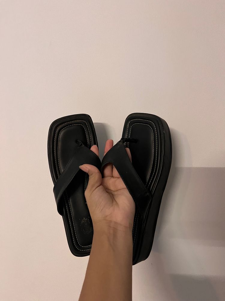 Platform Black Slippers