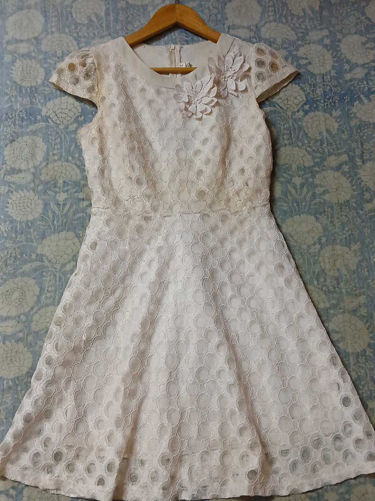 Elegant White Lace Dress
