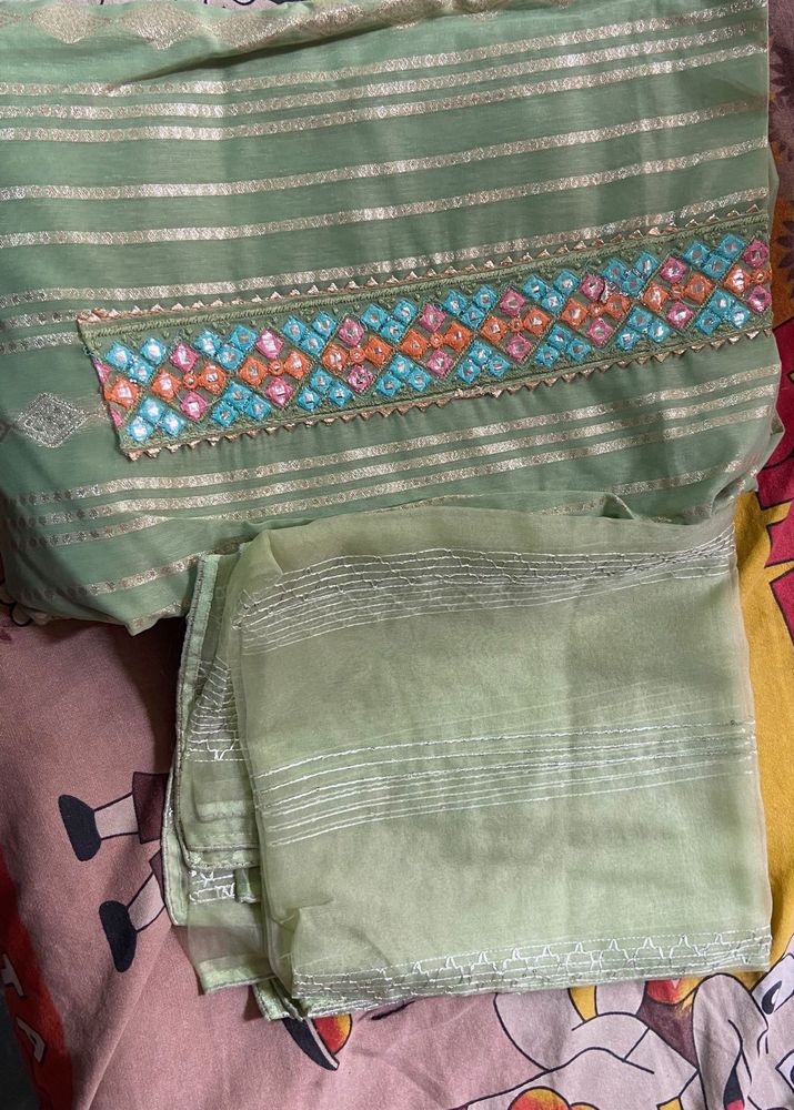 Elegant Green Embroidered Kurta Set