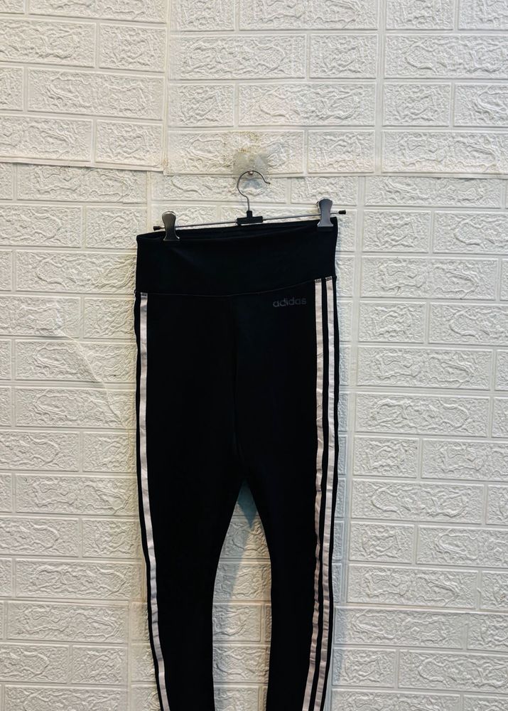 🇬🇧 Adidas imported 3-Stripes Leggings