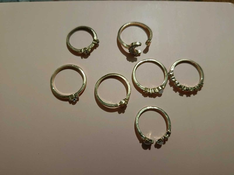 Set of 7 Fashion Rings
