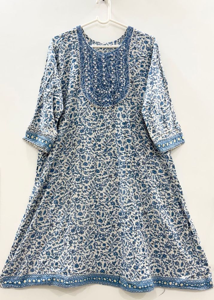 Blue &amp; White Printed Kurti