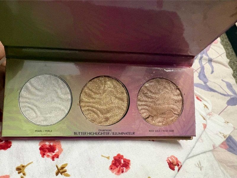 Champagne Butter Highlighter Palette