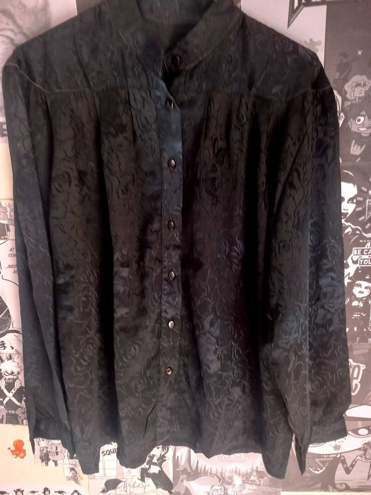 Victorian style shirt with charcoal details