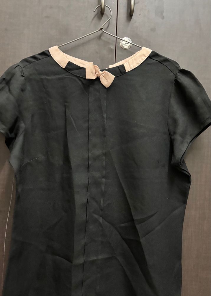 Classic Black Short Sleeve Top