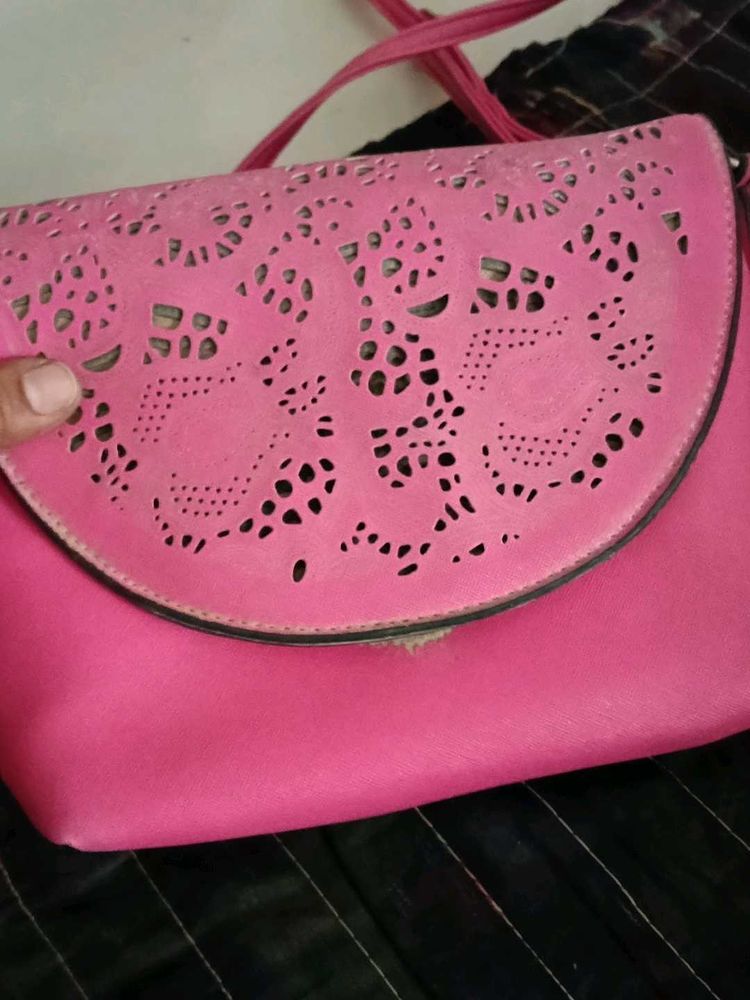 sling bag in good condition
