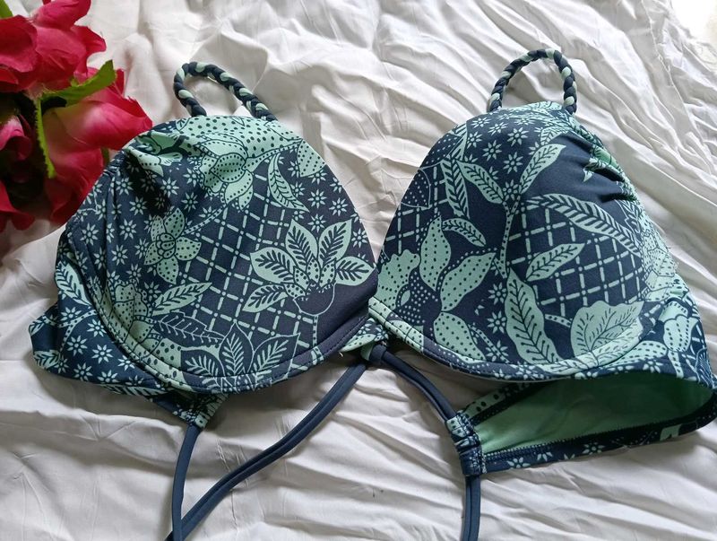 Stylish Blue Floral Print Bikini Top