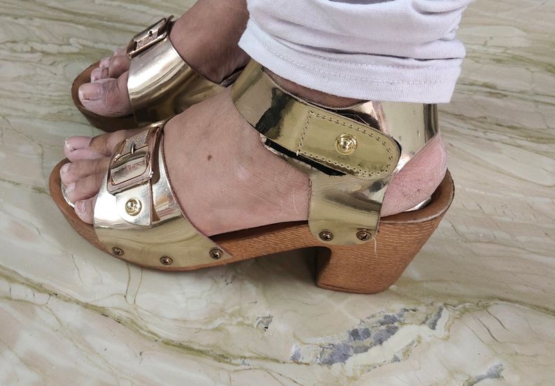 Women Golden Heels