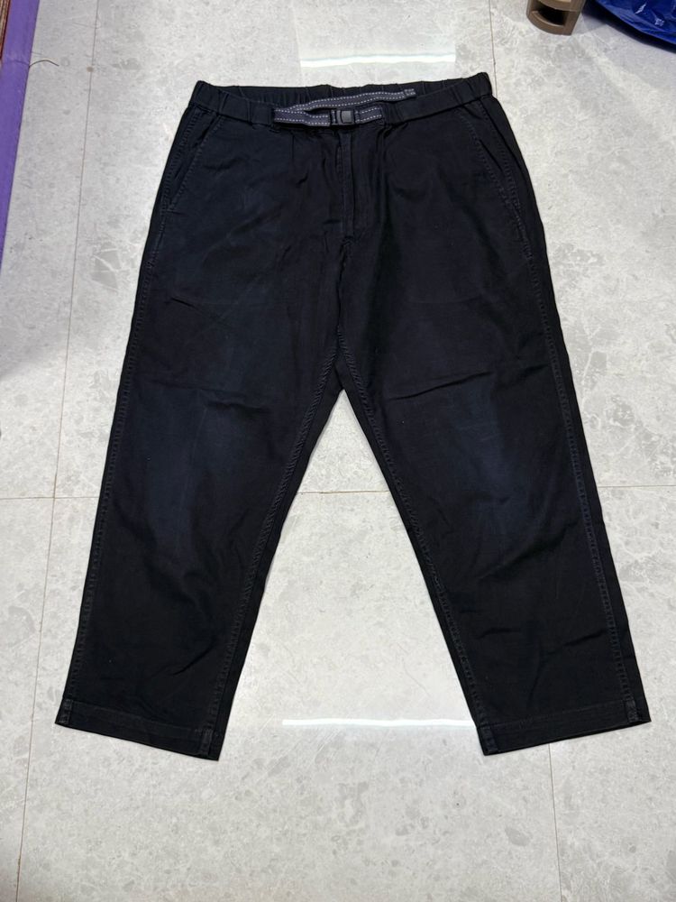 Uniqlo Men's Black Relaxed Fit Pants