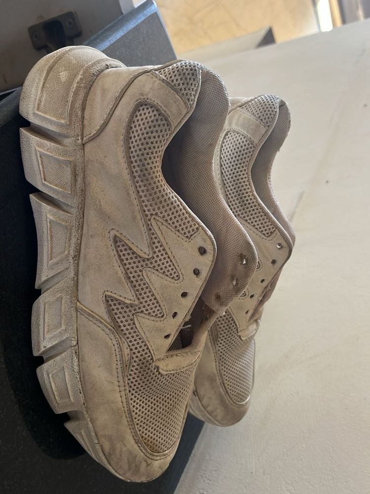 Chunky Beige Sneakers