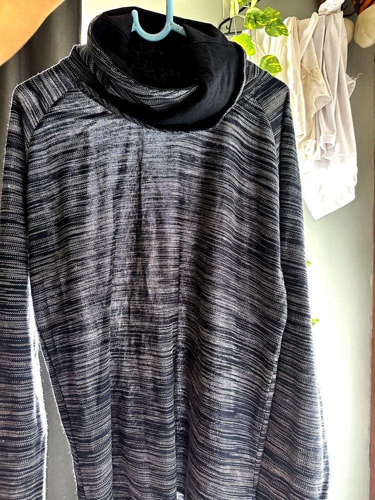 Cozy Textured Turtleneck Sweater